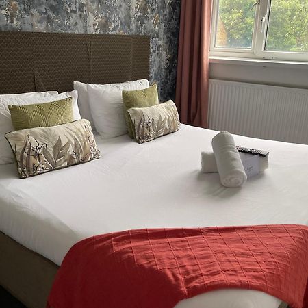 Apartament R1 Superking Sized Bed & 65" Tv On The Wall In Clapham Londyn Zewnętrze zdjęcie