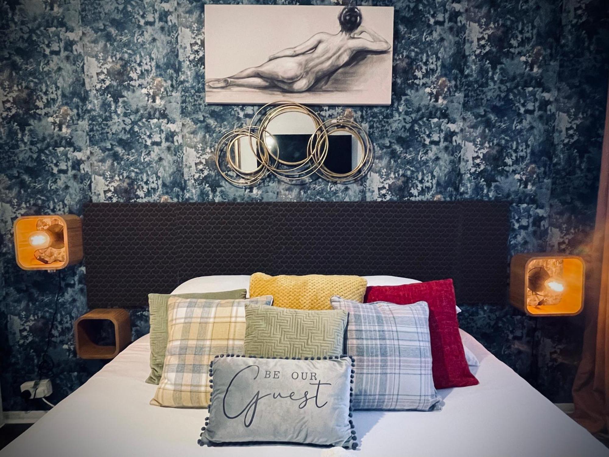 Apartament R1 Superking Sized Bed & 65" Tv On The Wall In Clapham Londyn Zewnętrze zdjęcie