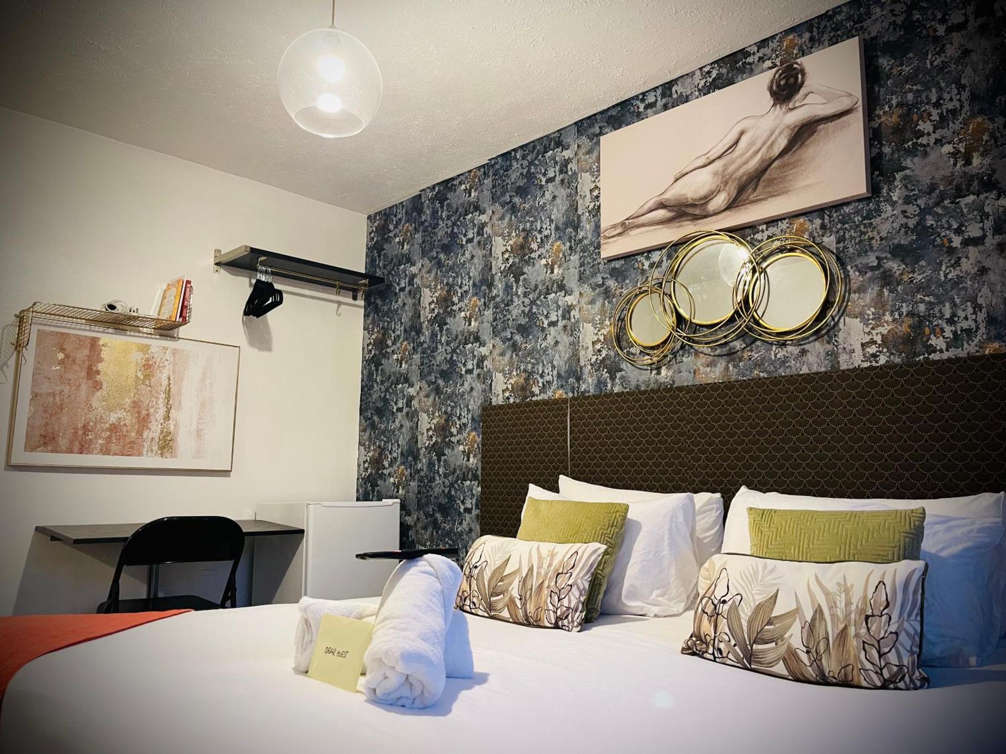 Apartament R1 Superking Sized Bed & 65" Tv On The Wall In Clapham Londyn Zewnętrze zdjęcie