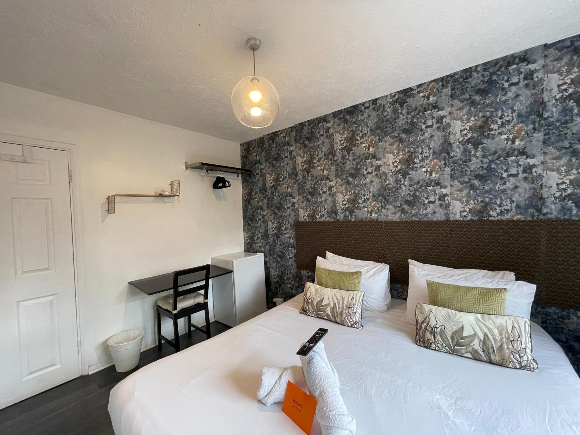 Apartament R1 Superking Sized Bed & 65" Tv On The Wall In Clapham Londyn Zewnętrze zdjęcie