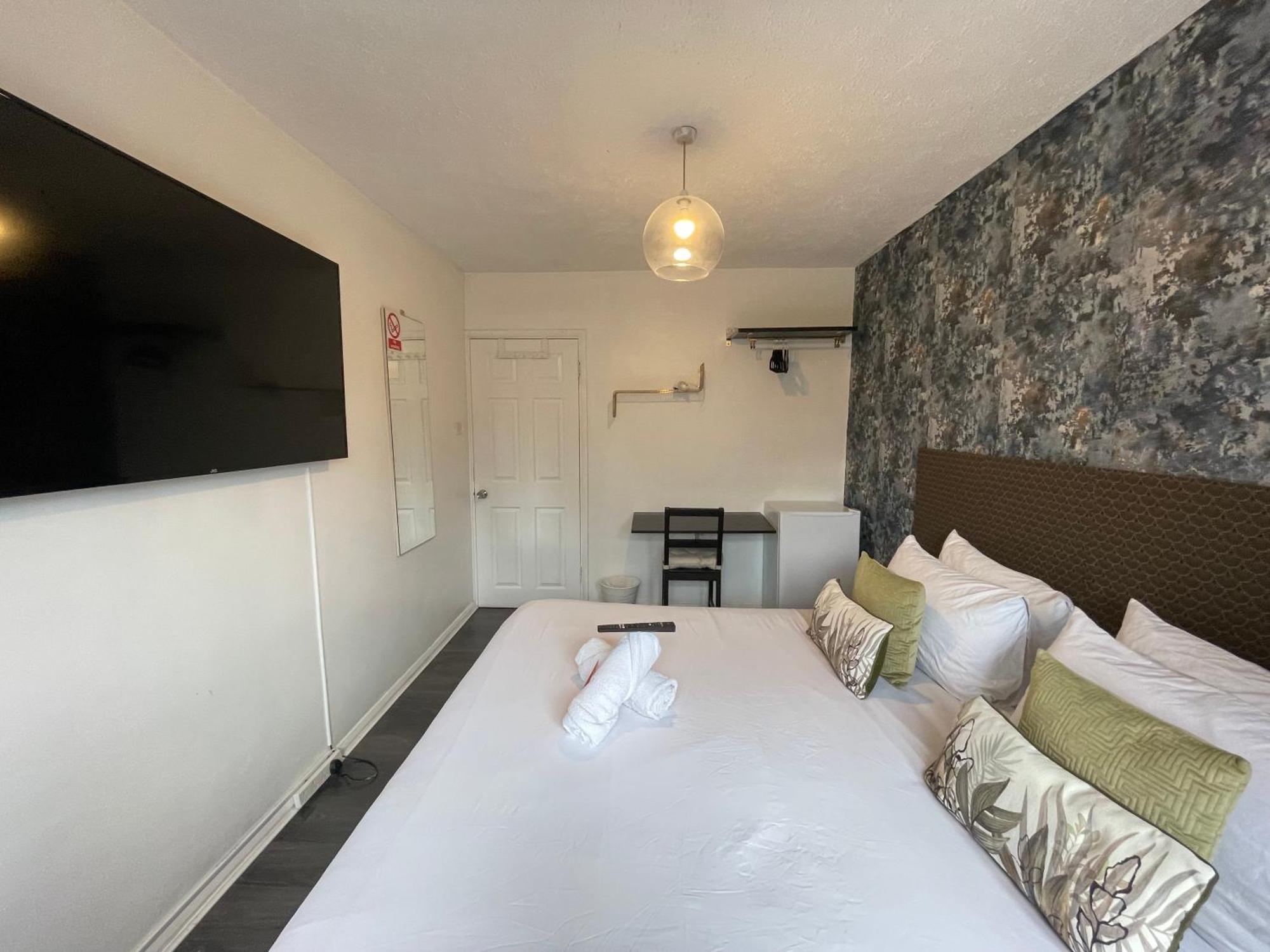 Apartament R1 Superking Sized Bed & 65" Tv On The Wall In Clapham Londyn Zewnętrze zdjęcie